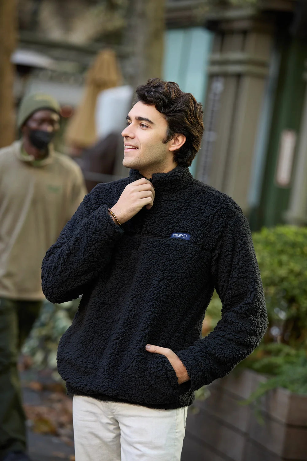 BLACK POLAR FLEECE SWEATER – UNISEX