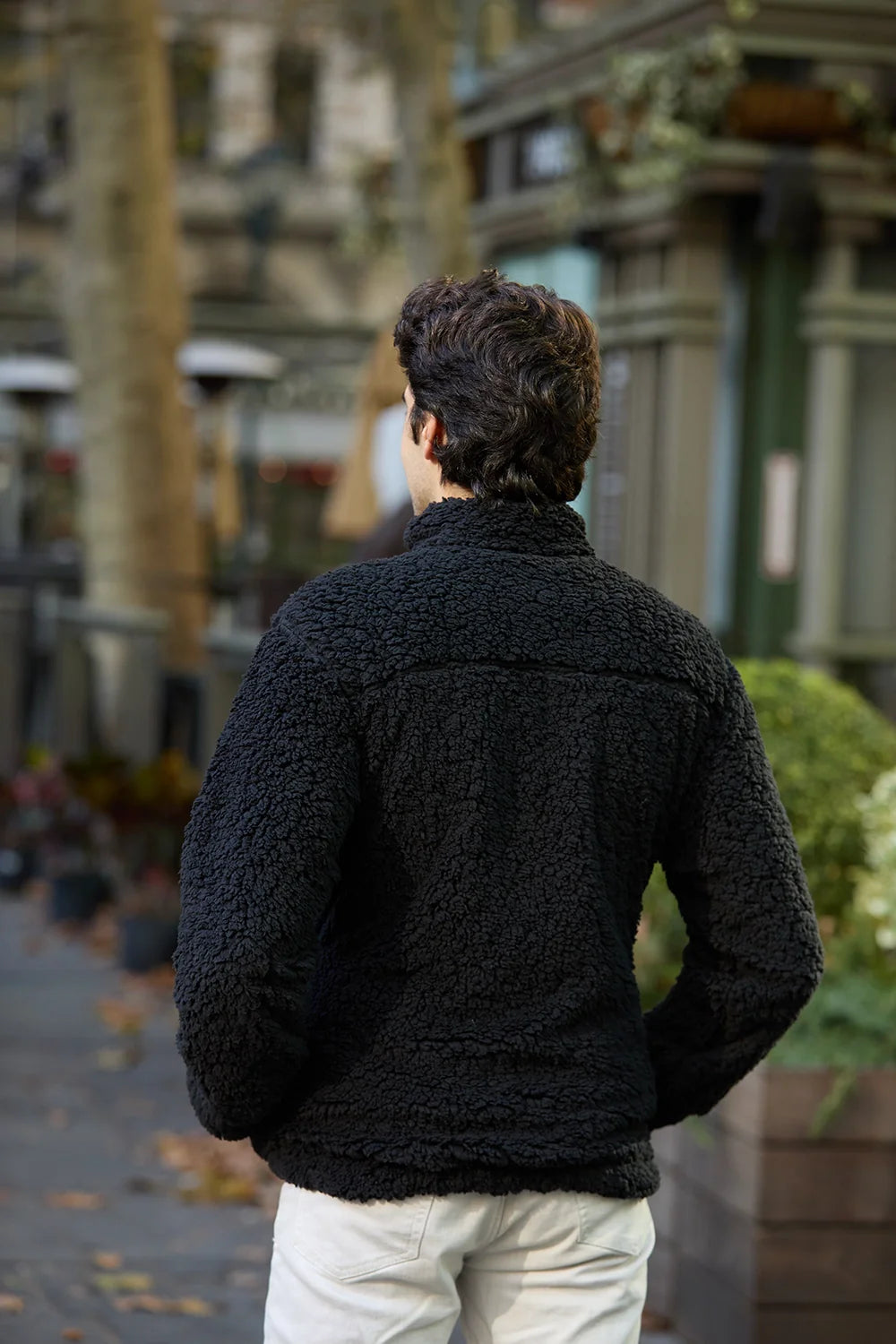 BLACK POLAR FLEECE SWEATER – UNISEX