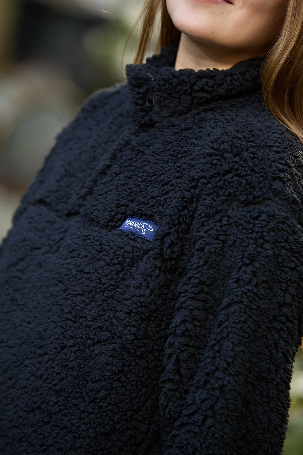 BLACK POLAR FLEECE SWEATER – UNISEX